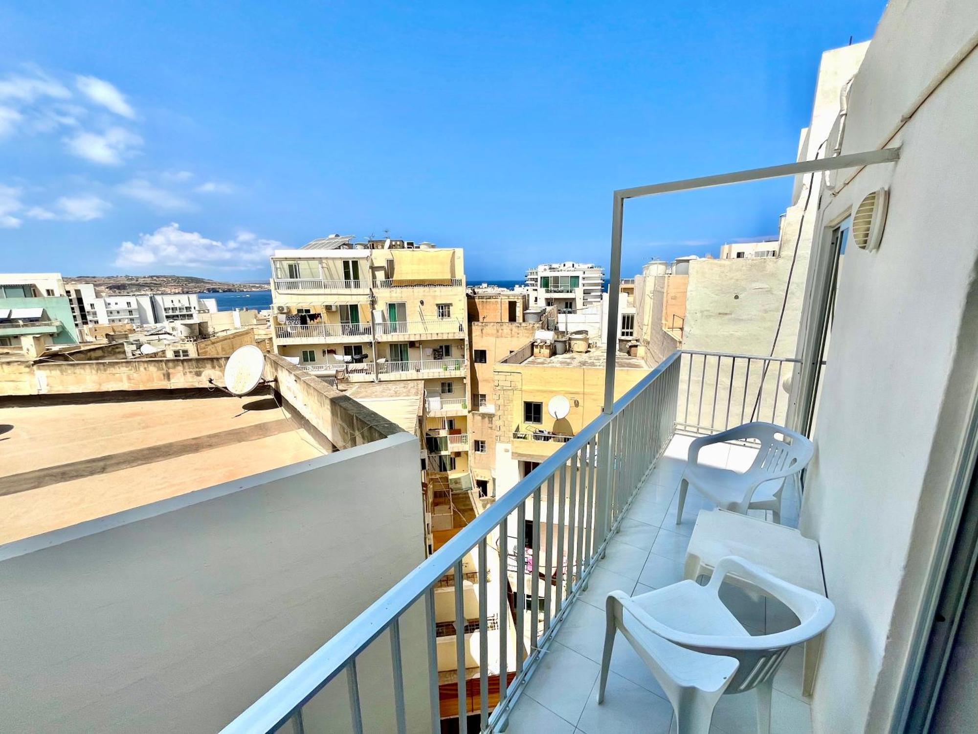 Spacious 2Br Penthouse With A Large Front-Terrace - Close To Bugibba Perched Beach St. Paul's Bay Ngoại thất bức ảnh